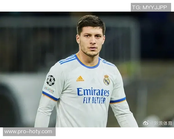 约维奇力挺球队缺少核心依然能拼搏争胜展现不屈精神